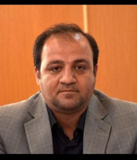 آرش احمدی (نمونه)