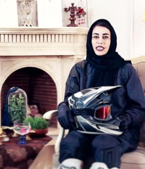 پویا یوسفی (نمونه)